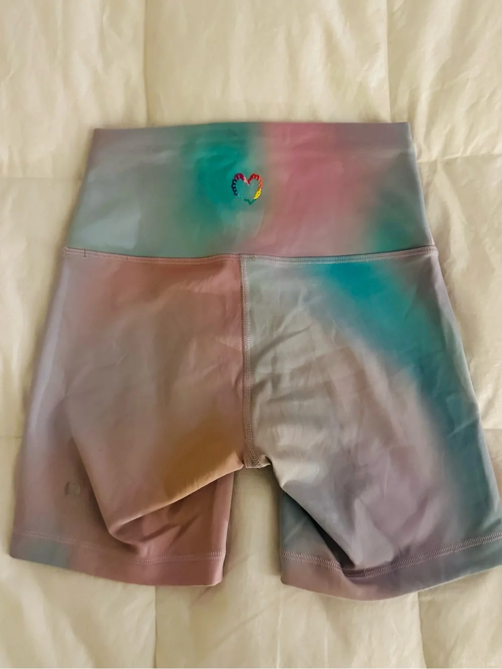 Lululemon Wunder Train High-Rise 6” Short Pride (NEW W/O TAG)